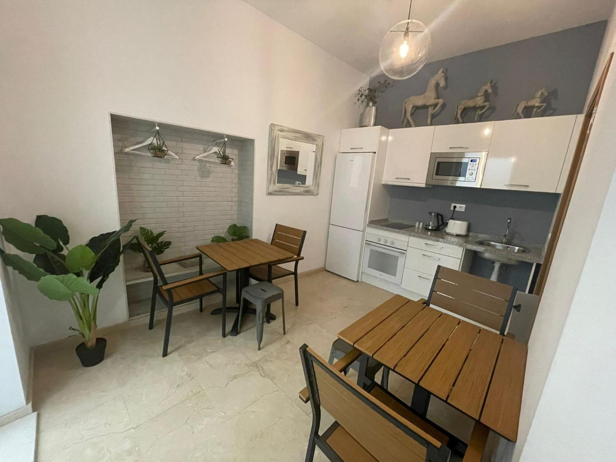 Lukanda Mariana Guest house 4*